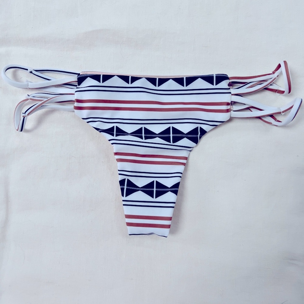 Acacia Vintage bottom size M